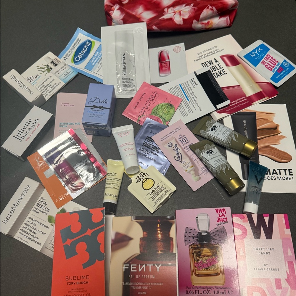 Assorted Beauty Sample Set with Floral Pouch